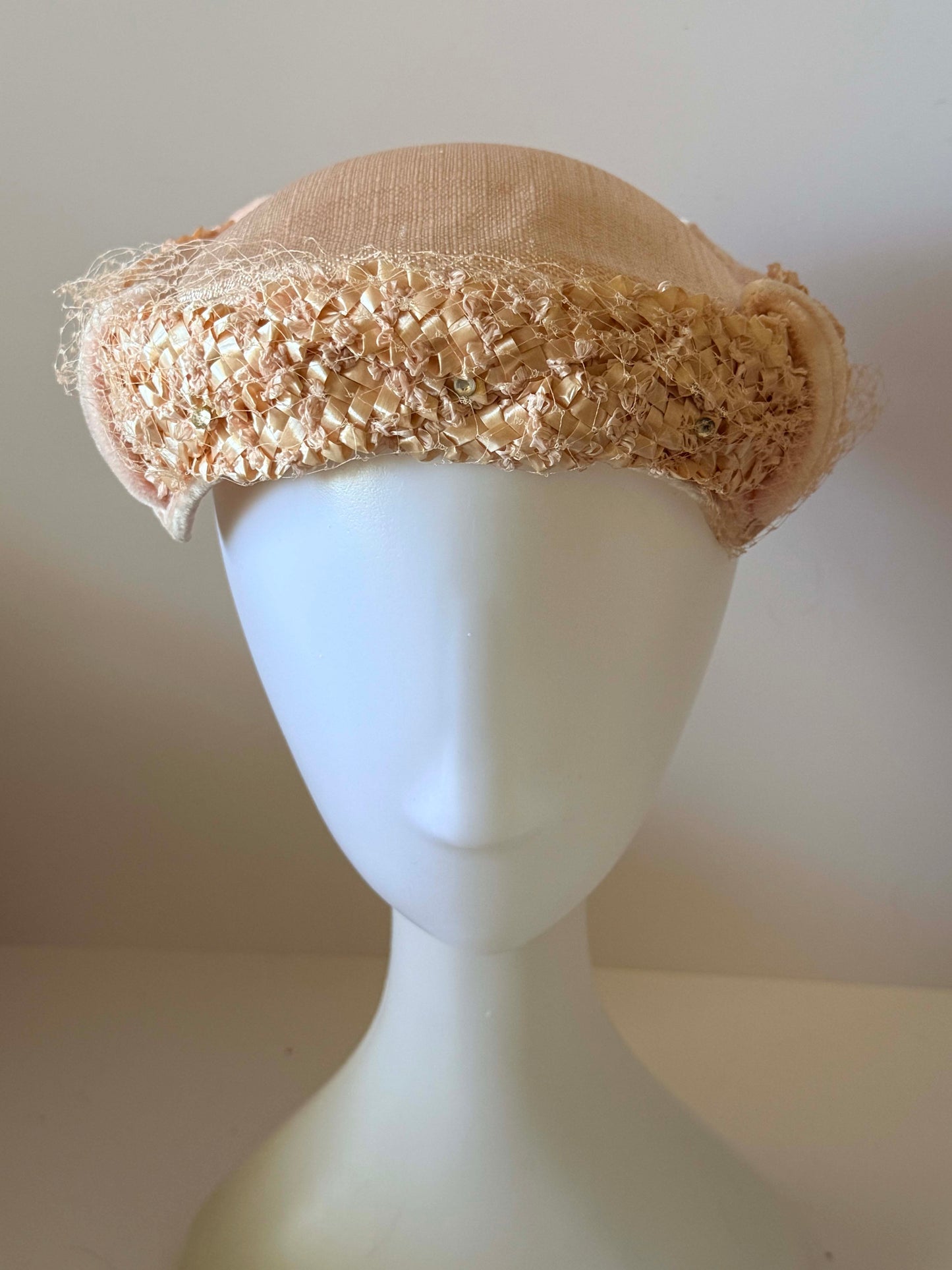 1950s Blush Pink Straw Pillbox Hat Textured Trim Veil Detail Mid Century Cocktail Hat Vintage Soft Pastel Bridal Headpiece