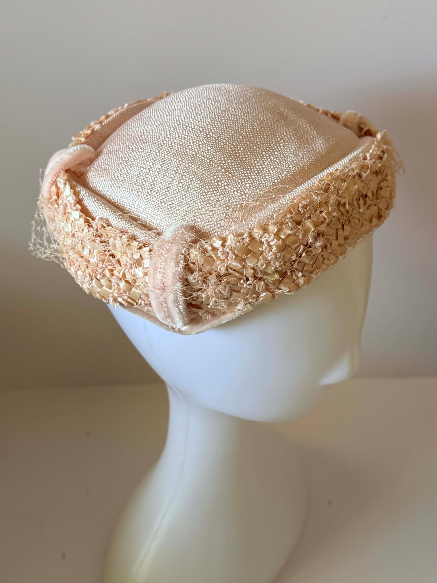 1950s Blush Pink Straw Pillbox Hat Textured Trim Veil Detail Mid Century Cocktail Hat Vintage Soft Pastel Bridal Headpiece