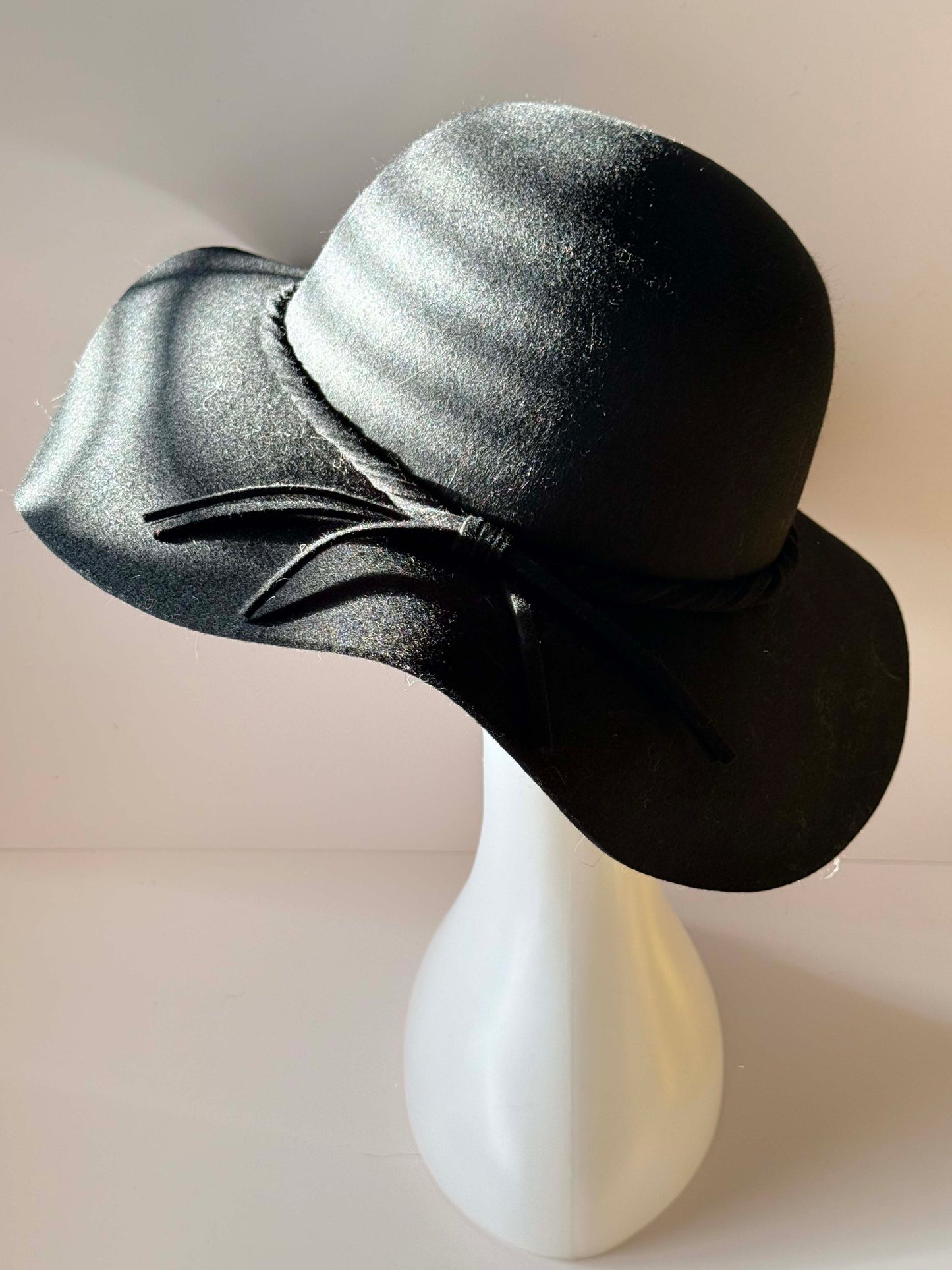 Vintage Black Wool Felt Wide Brim Hat Minimalist Floppy Hat 1990s Classic Soft Brim Hat
