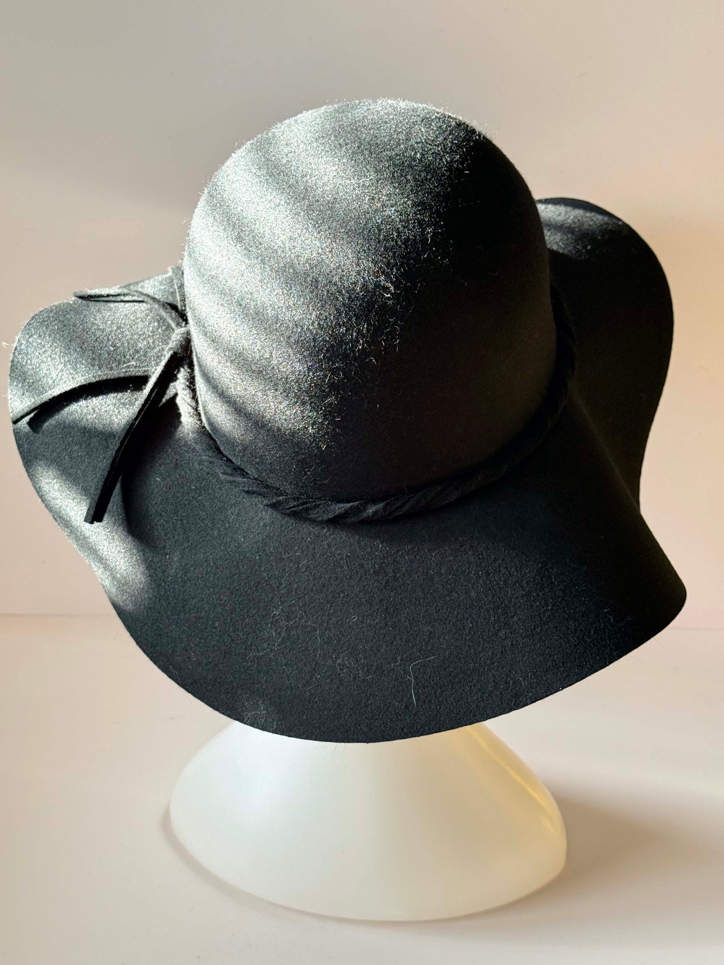 Vintage Black Wool Felt Wide Brim Hat Minimalist Floppy Hat 1990s Classic Soft Brim Hat