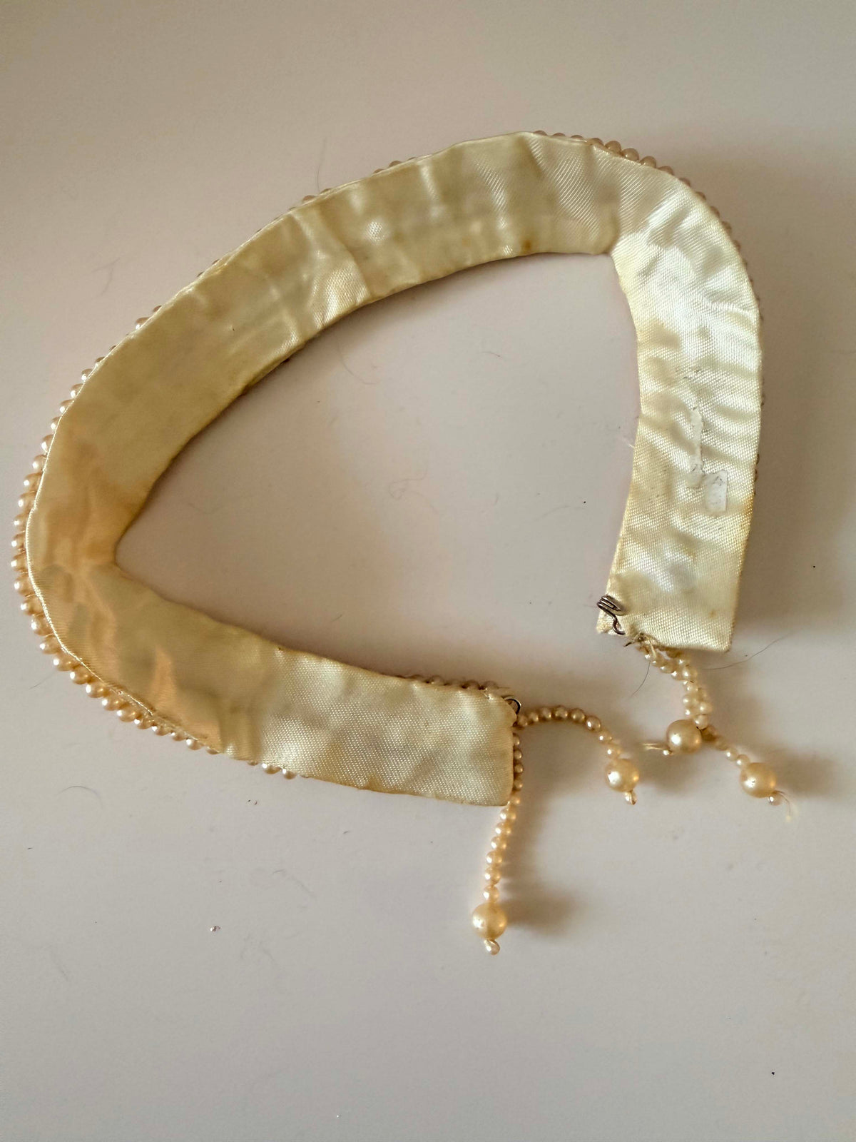 Vintage 1950s 1960s Faux Pearl Collar Champagne Ivory Beaded Detachable Collar with Dangling Pearls Bridal Wedding Accessory