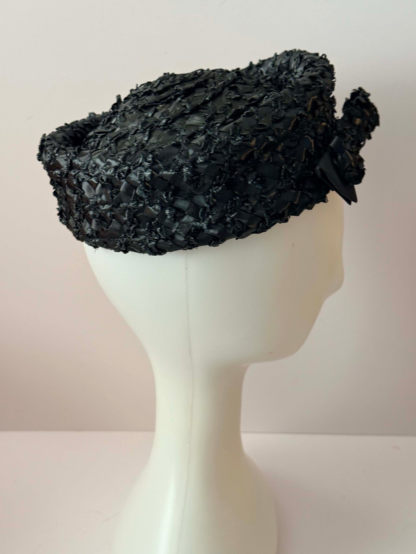 1950s Black Raffia Pillbox Hat Vintage Textured Straw Hat Sculptural Bow Detail Classic Cocktail Hat