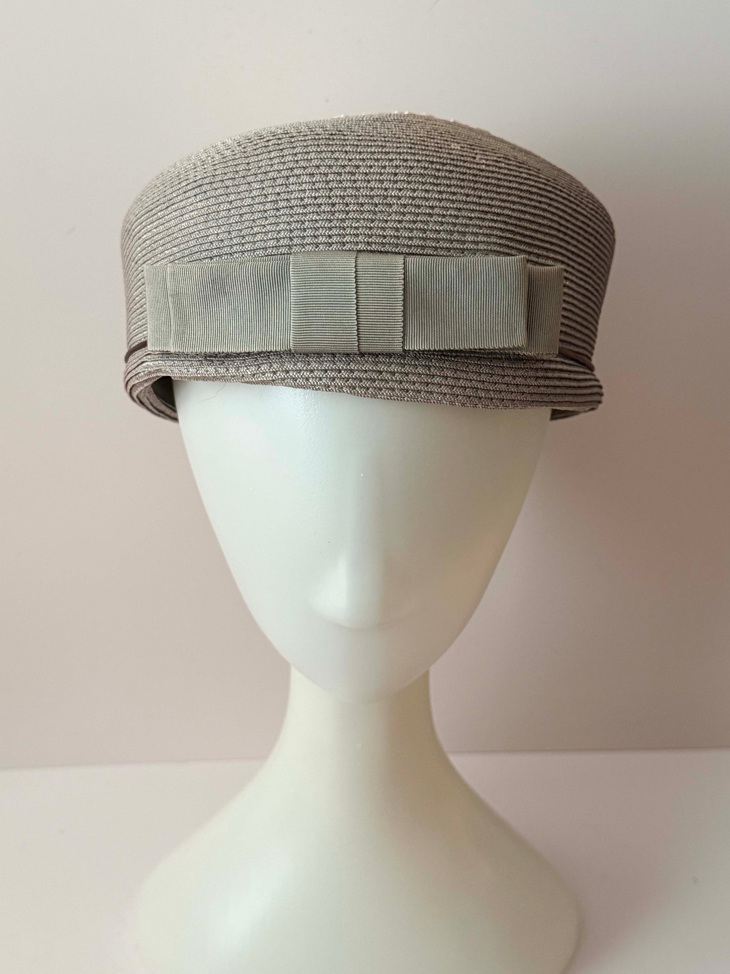 Vintage 1950s Ivory & Taupe Straw Pillbox Hat / Two-Tone Woven Summer Hat with Grosgrain Bow