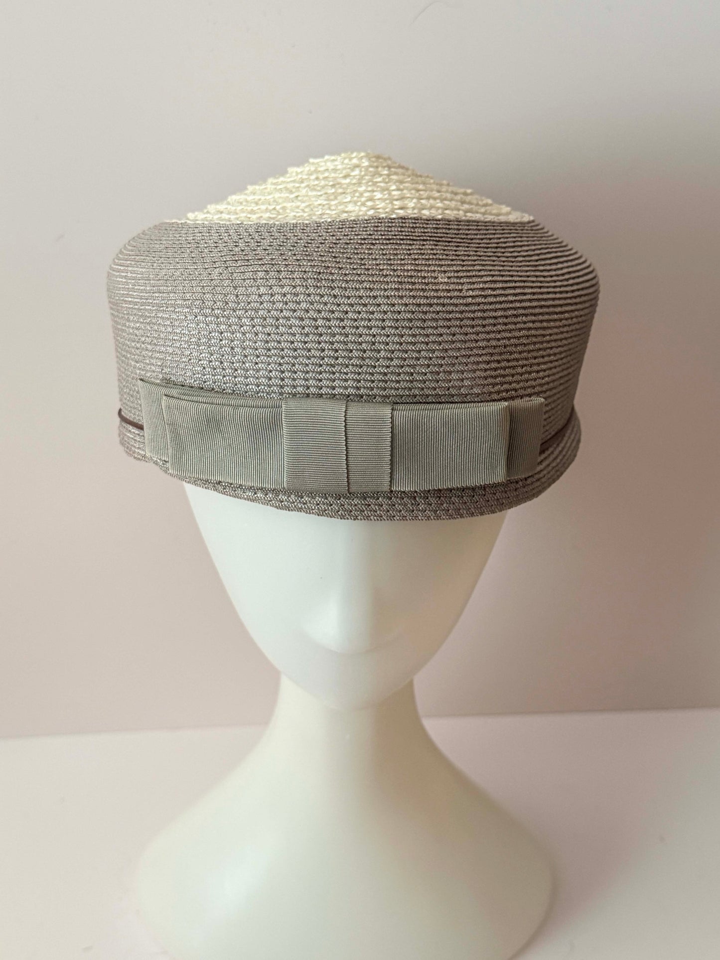 Vintage 1950s Ivory & Taupe Straw Pillbox Hat / Two-Tone Woven Summer Hat with Grosgrain Bow