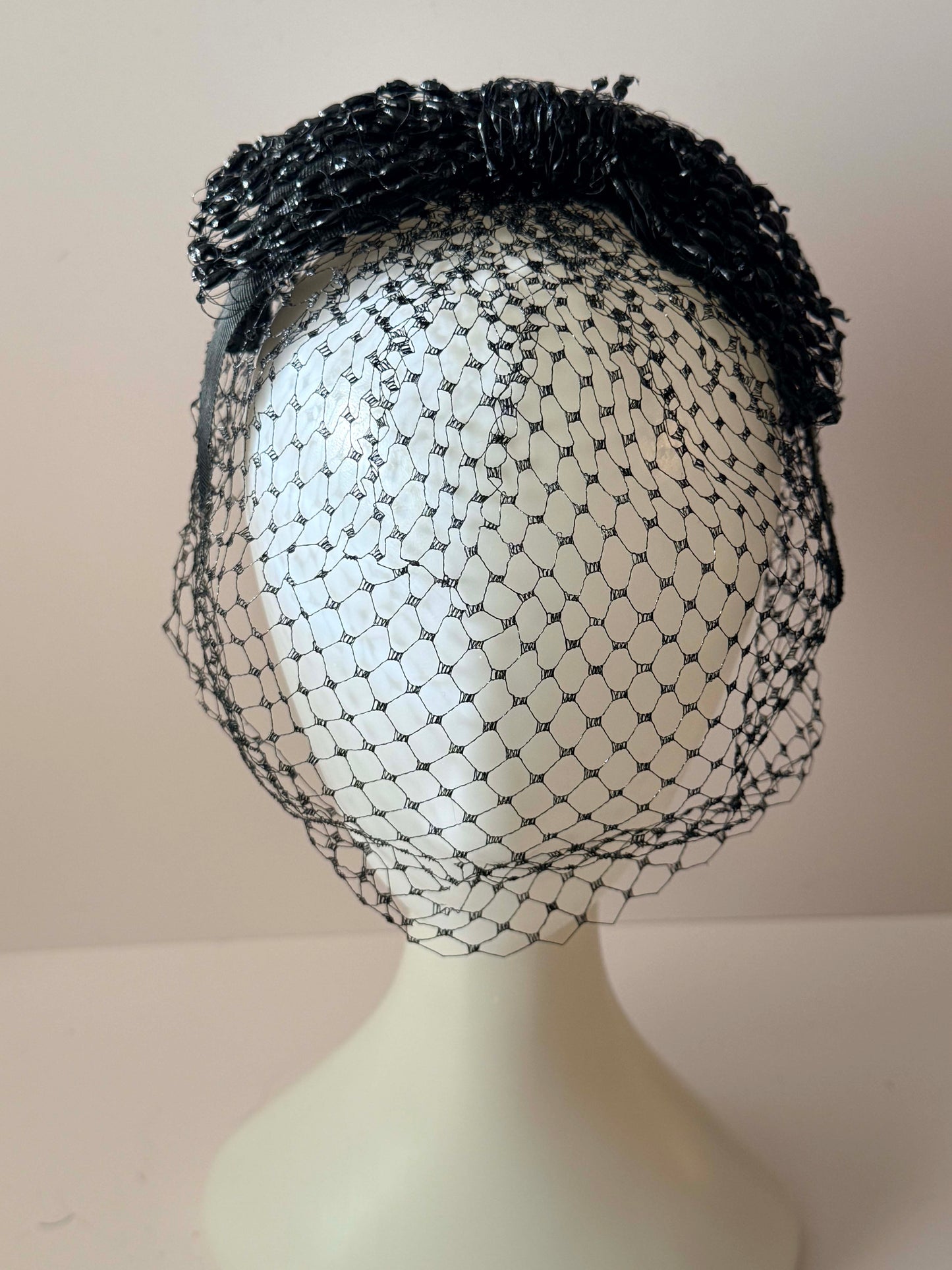 1940s Black Veil Fascinator Vintage Net Hat - Pillbox Topper Veil Headpiece Sculptural Bow Accent Classic Mourning Veil Hat