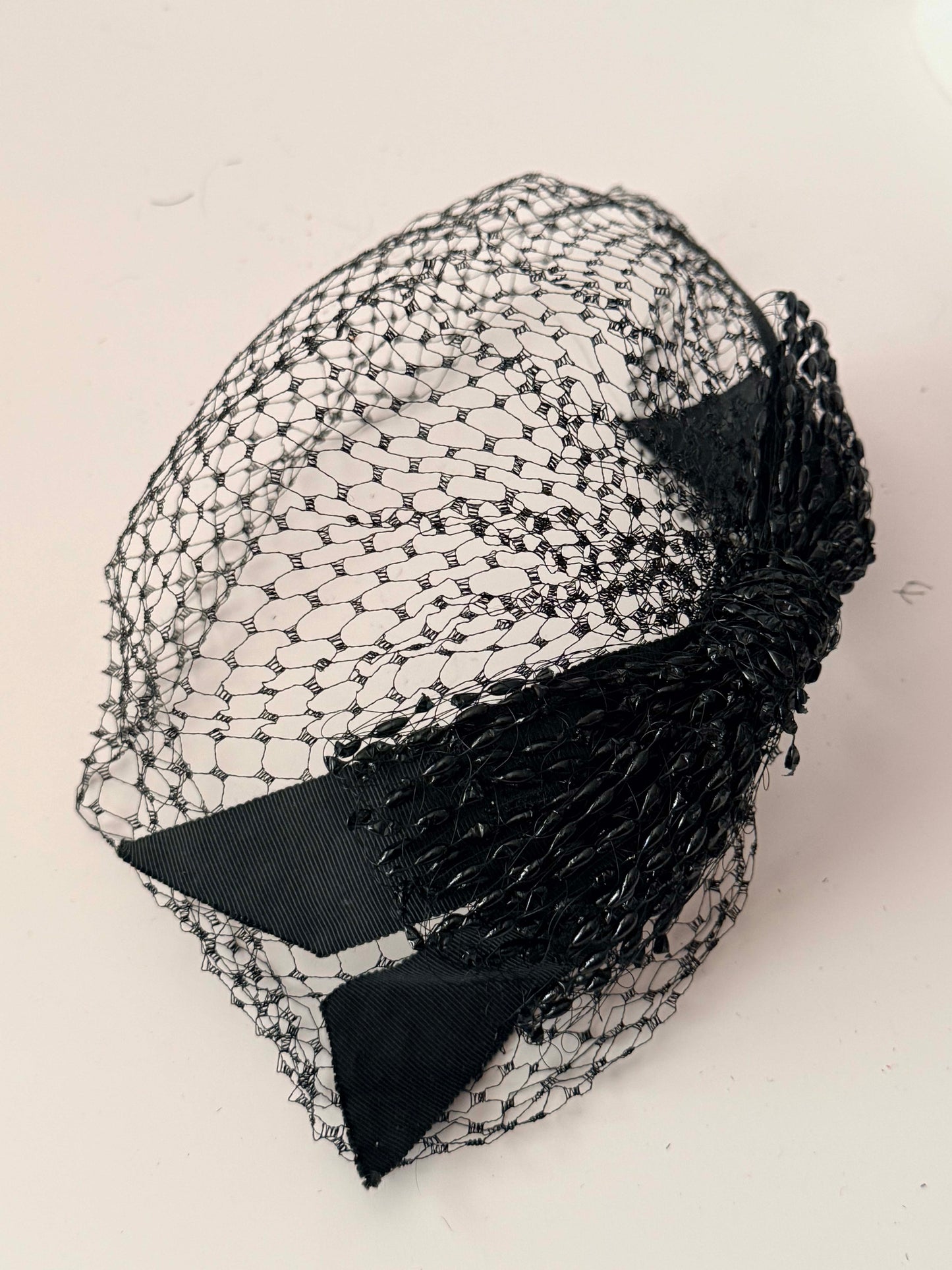 1940s Black Veil Fascinator Vintage Net Hat - Pillbox Topper Veil Headpiece Sculptural Bow Accent Classic Mourning Veil Hat