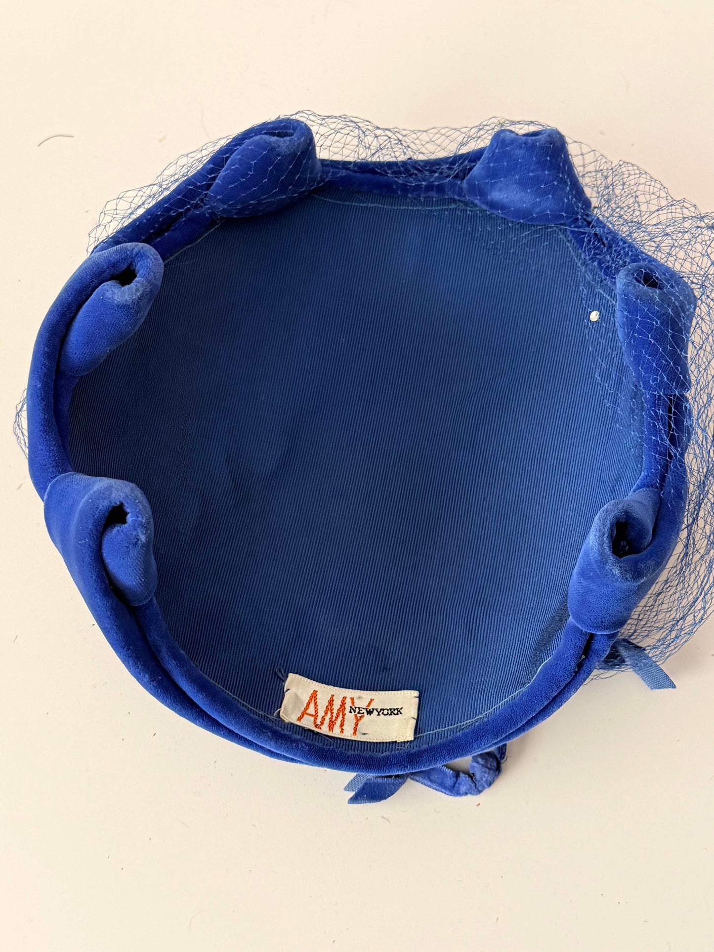 Vintage Amy New York Blue Velvet Halo Hat / Sculptural Veil Headpiece / 1950s Cocktail Hat
