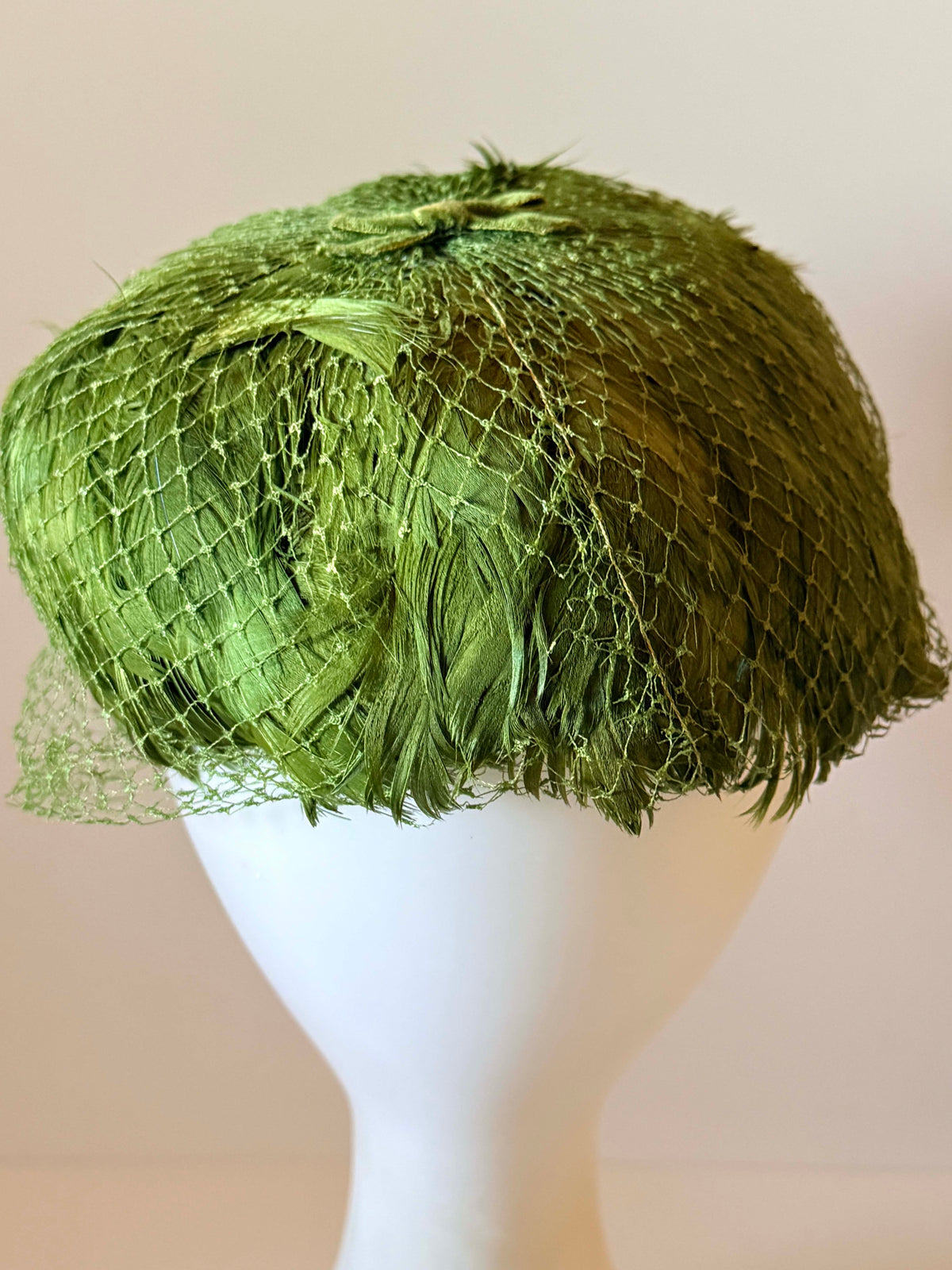 Vintage 1950s Olive Green Feather Pillbox Hat with Birdcage Veil | Mid Century Women's Cocktail Hat Bridal Millinery