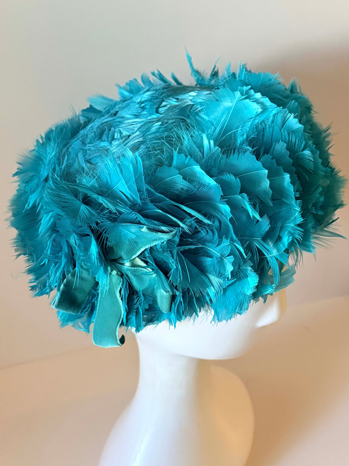 Vintage 1960s Turquoise Feather Cloche Hat | Bright Blue Feather Cocktail Hat | Mid Century Women's Millinery