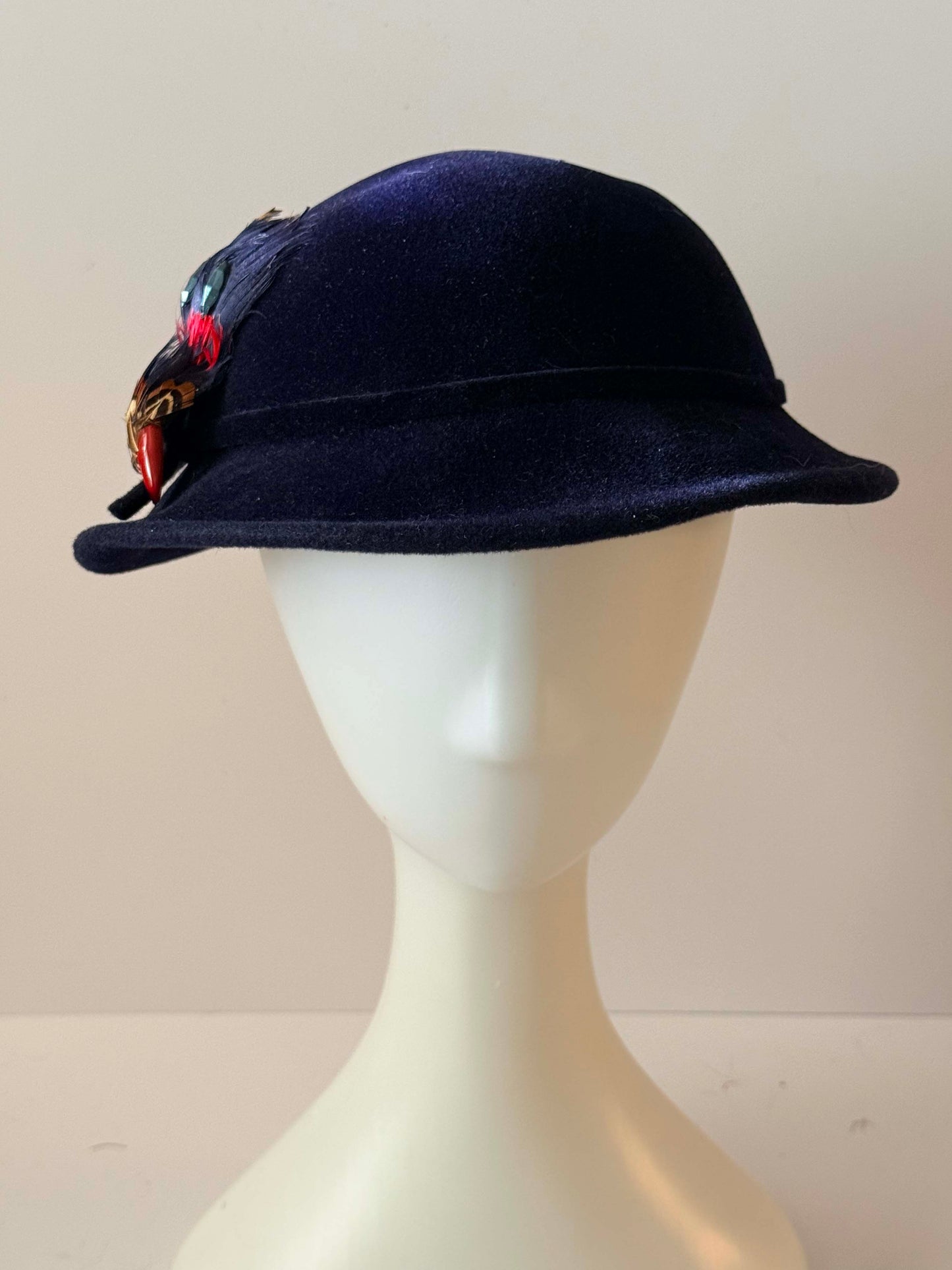 Vintage 1950s French Velvet Cloche Hat / Argence for G Fox & Co / Black Navy Velour Hat with Feather Jewel Trim