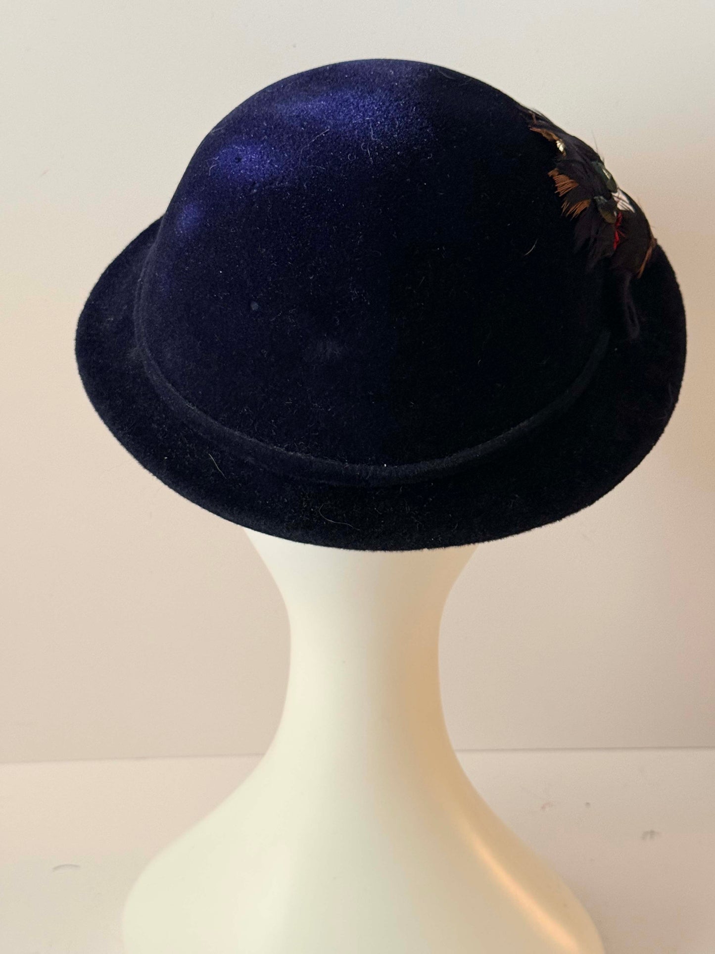 Vintage 1950s French Velvet Cloche Hat / Argence for G Fox & Co / Black Navy Velour Hat with Feather Jewel Trim