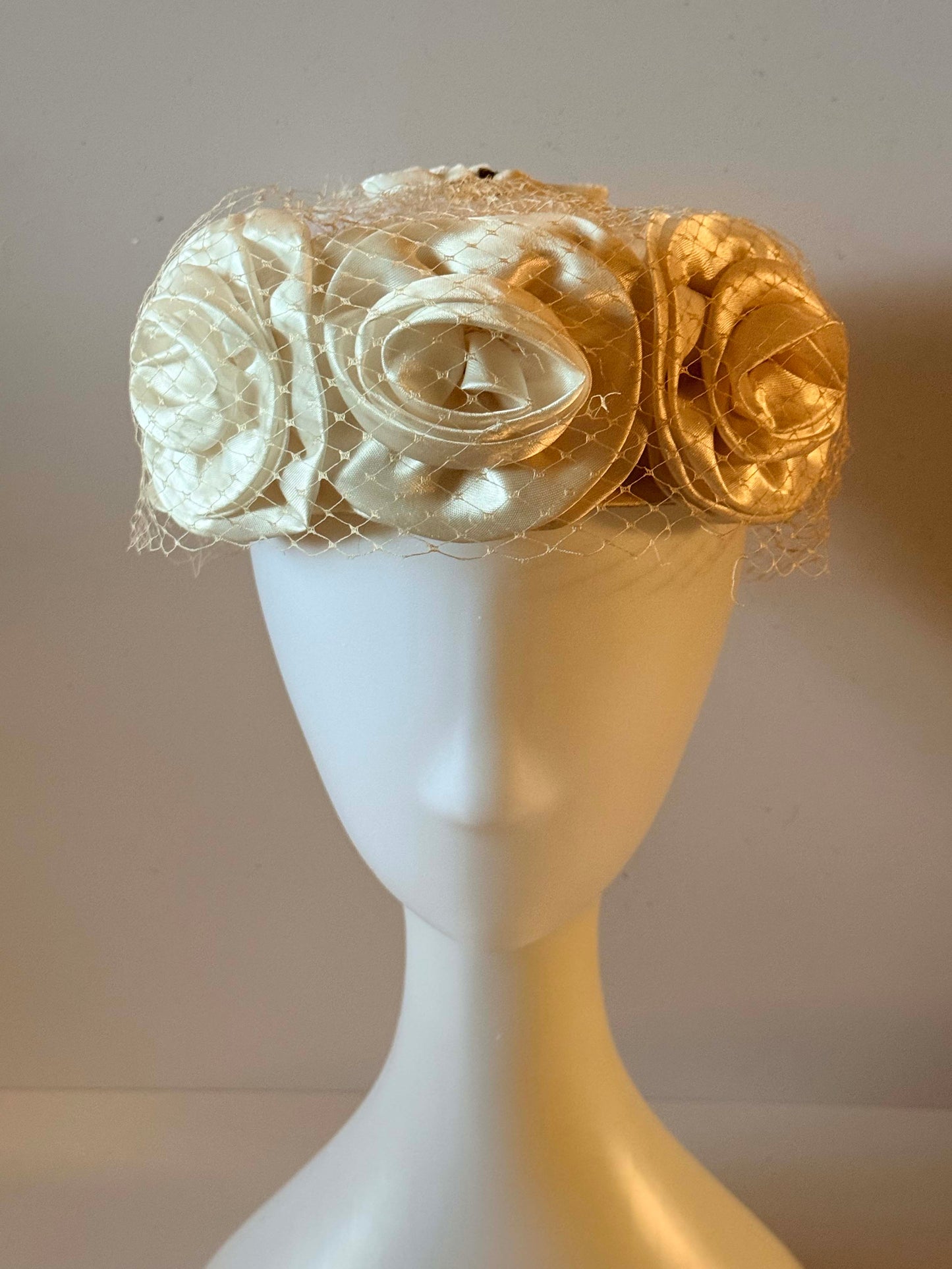 Vintage 1950s Ivory Satin Rose Pillbox Hat Veiled Bridal Hat Romantic Floral Headpiece Mid Century Wedding Hat Juliet Cap Style