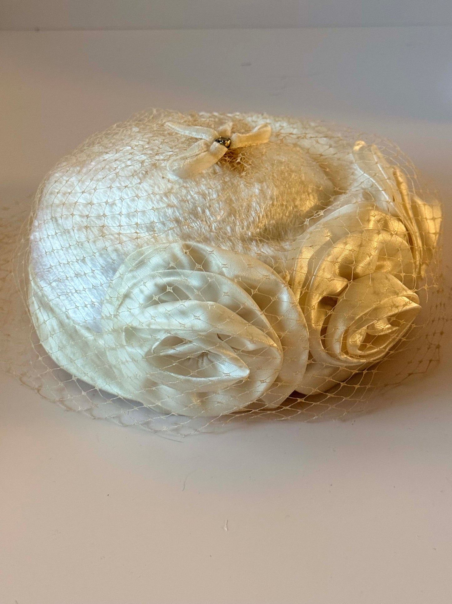 Vintage 1950s Ivory Satin Rose Pillbox Hat Veiled Bridal Hat Romantic Floral Headpiece Mid Century Wedding Hat Juliet Cap Style