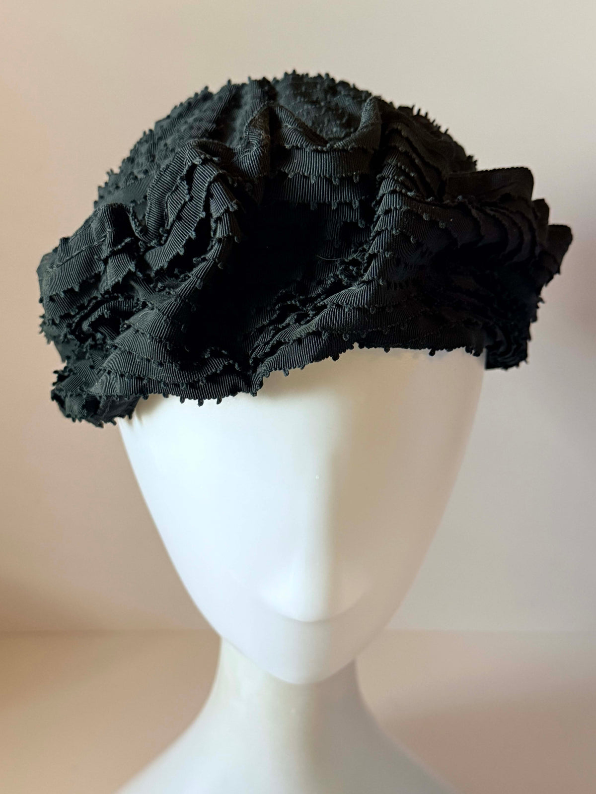 Vintage 1950s Black Cloche Hat Miss Elaine Textured Ribbon Ruffle Trim Mid Century Women's Millinery