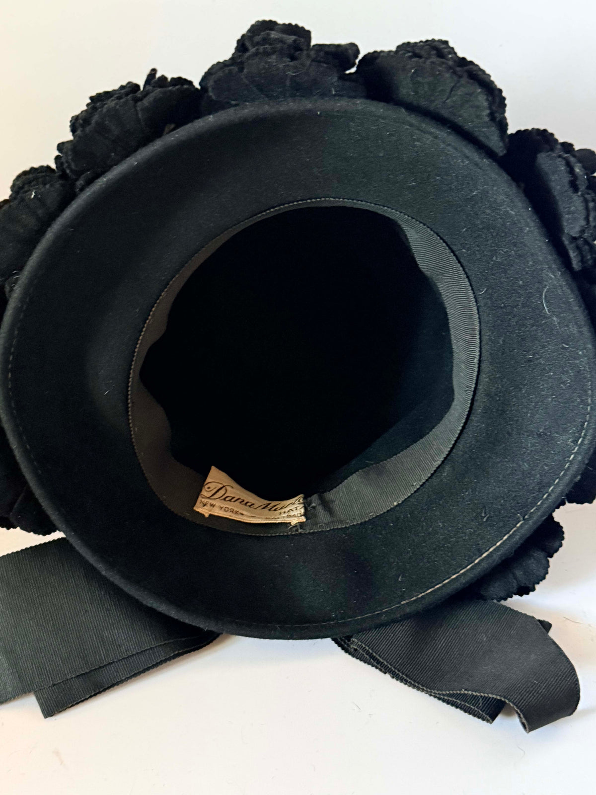 Vintage 1950s Dana Marte Black Felt Hat Floral Brim Grosgrain Ribbon Bow Mid Century Designer Millinery