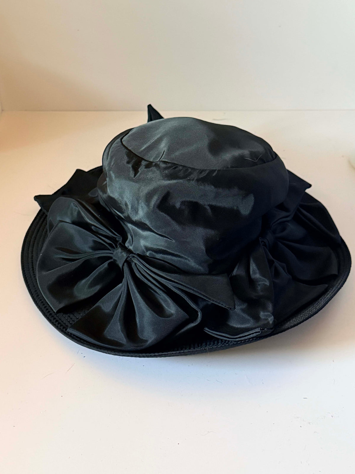 Vintage 1950s Black Audrey Hepburn Style Wide Brim Hat Oversized Satin Bow Modern Miss Hollywood Glamour Picture Hat