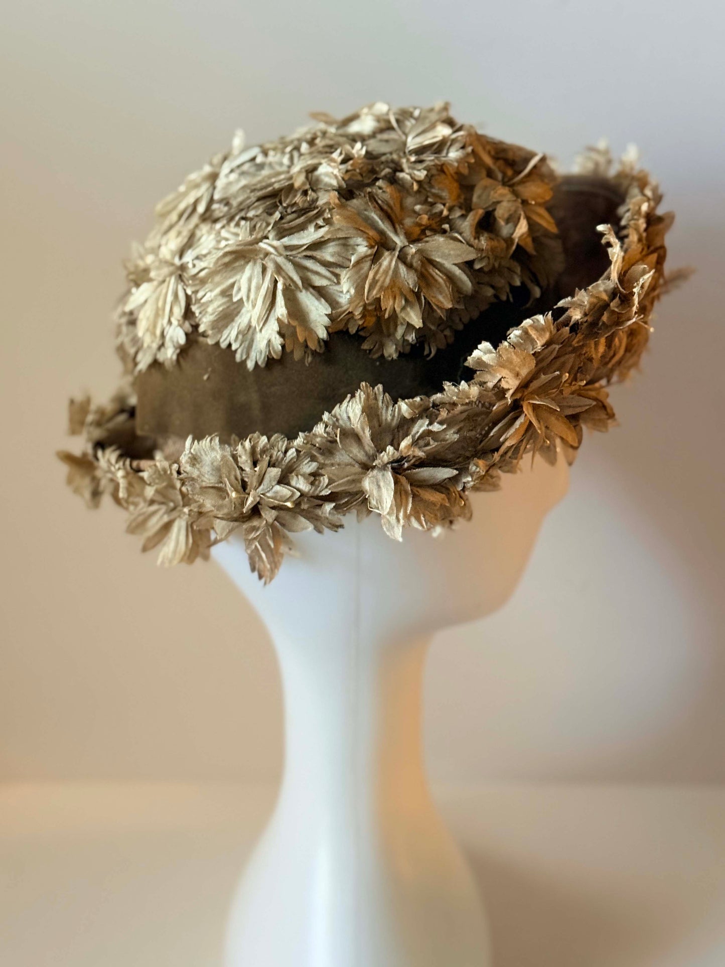 1940s Floral Petal Taupe Boater Hat | Sculptural Mid Century Flower Crown Hat | Avant Garde Vintage Millinery