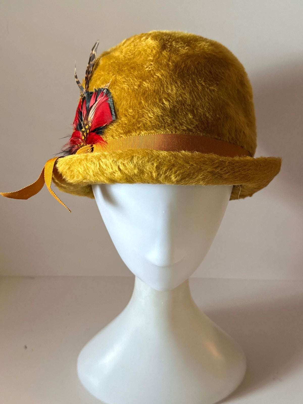 Vintage 1960s Mustard Yellow Cloche Hat | Marché Exclusive Feather Trim Hat | Mod Retro Brimmed Hat | Size 22