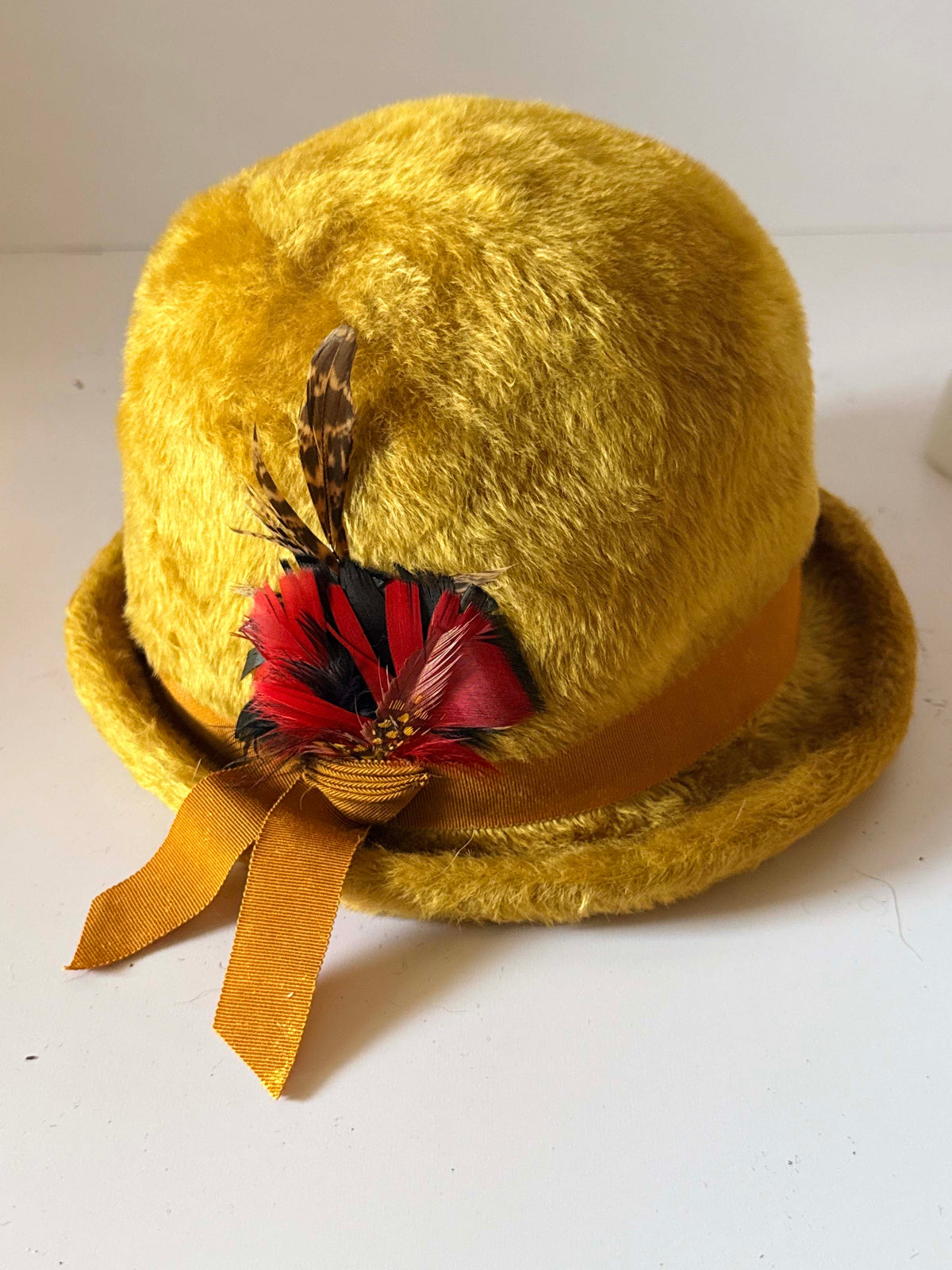 Vintage 1960s Mustard Yellow Cloche Hat | Marché Exclusive Feather Trim Hat | Mod Retro Brimmed Hat | Size 22