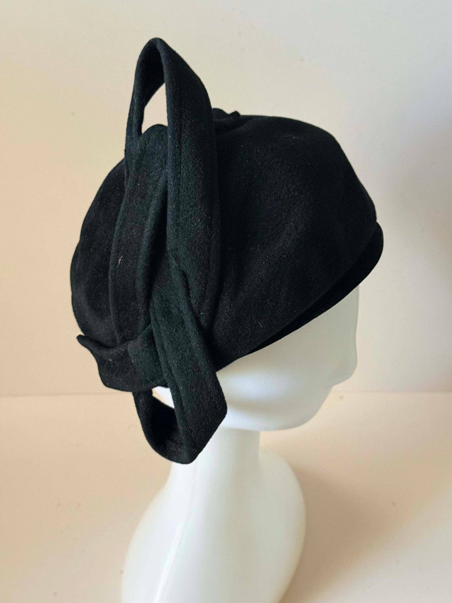 1950s Jack McConnell Black Wool Sculptural Hat | Avant Garde Cocktail Hat | Vintage Designer Millinery