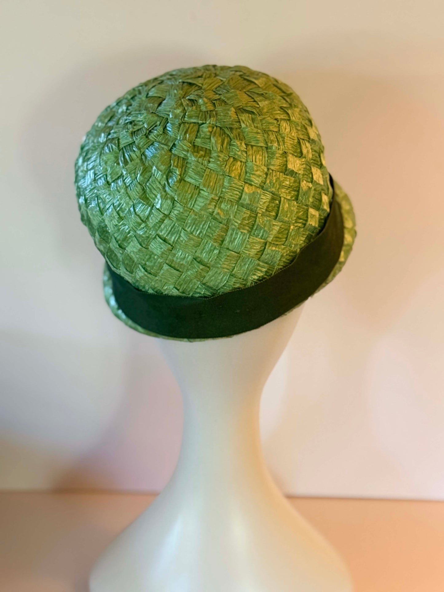 Vintage Mint Green Raffia Cloche Hat | 1960s Mod Straw Bubble Hat | Retro Spring Cocktail Hat