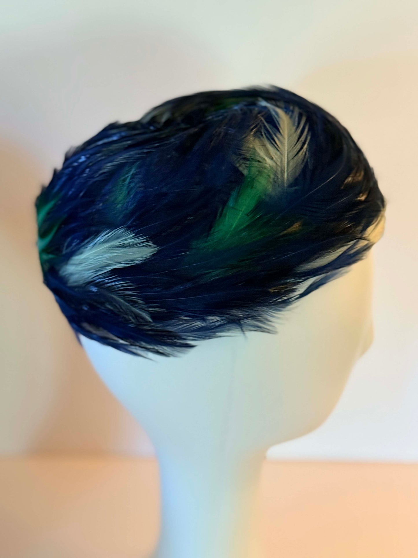 Vintage 1950s Blue Feather Fascinator Hat | Sapphire and Emerald Feather Cocktail Cap | Mid Century Glamour Headpiece