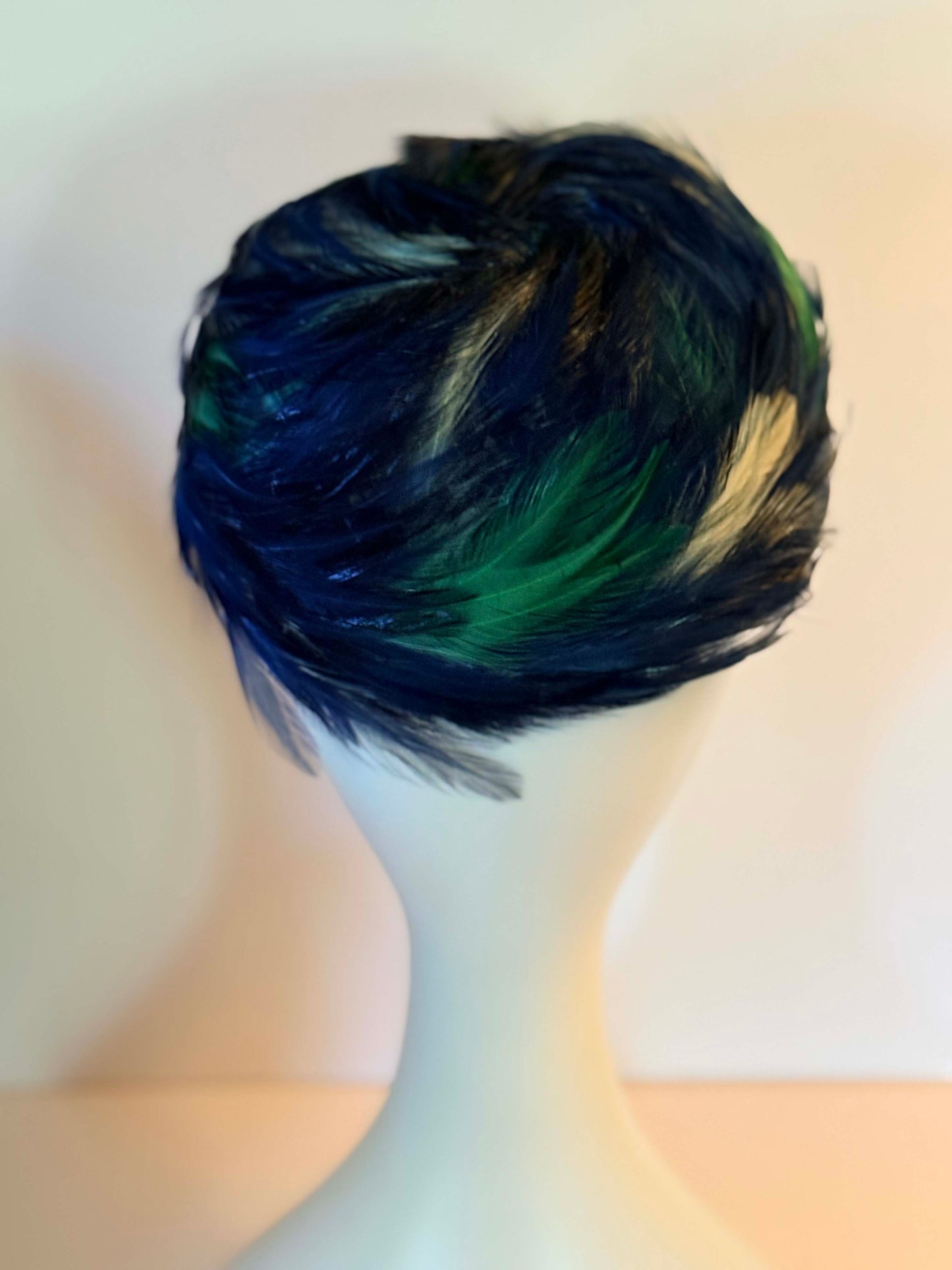 Vintage 1950s Blue Feather Fascinator Hat | Sapphire and Emerald Feather Cocktail Cap | Mid Century Glamour Headpiece