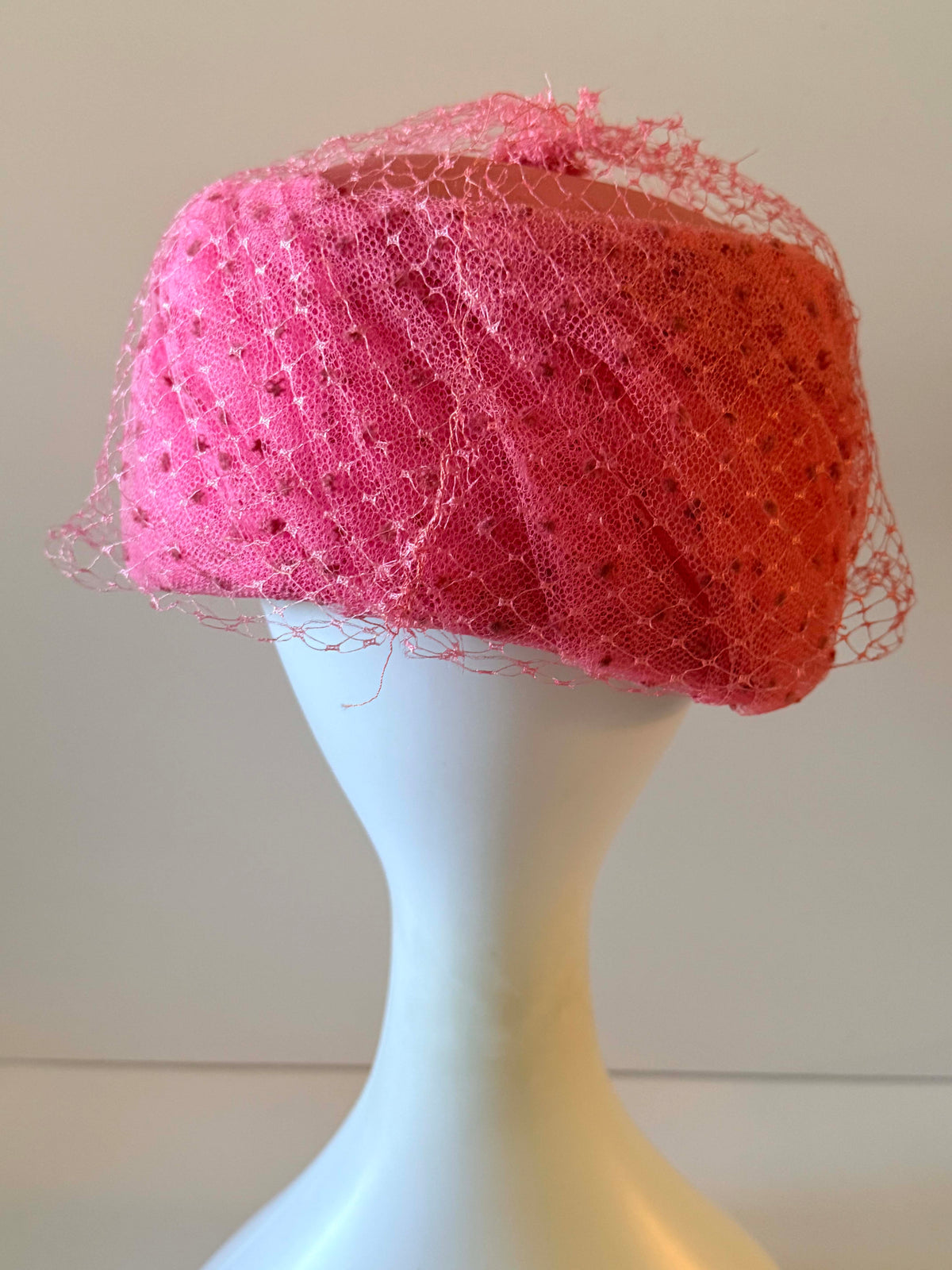 Vintage 1960s Pink Pillbox Hat with Birdcage Veil Pearl Accents Textured Lace Wedding Cocktail Church Hat
