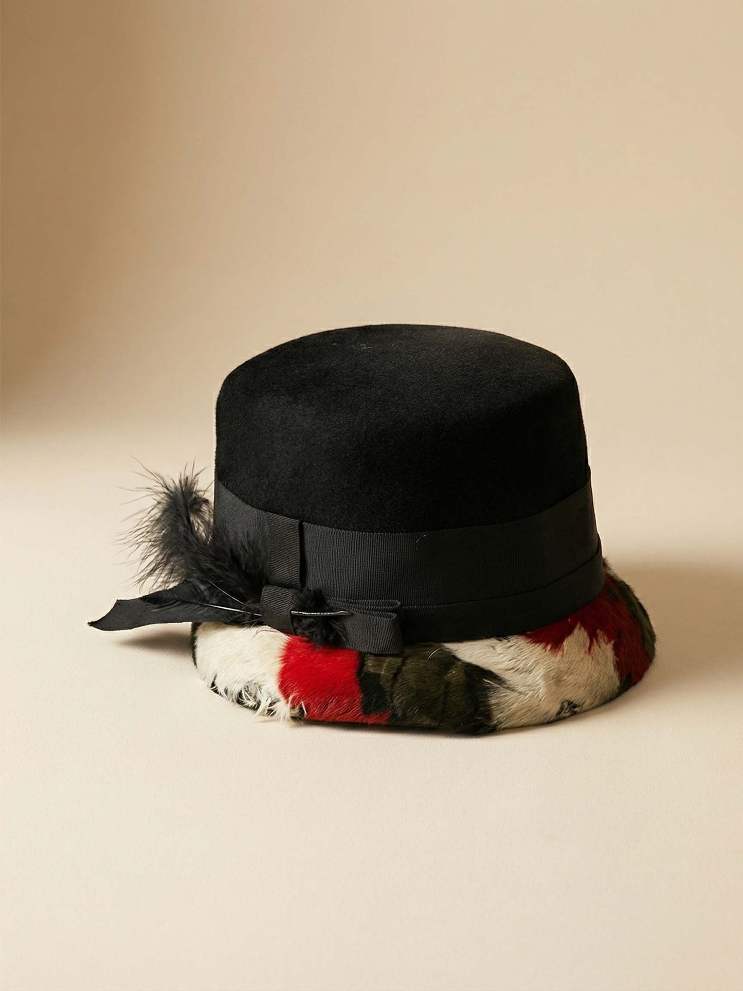 Vintage Doris Designs Black Wool Felt Feather Net Hat – Floral Brim 1960s Style Top Hat with Grosgrain Ribbon