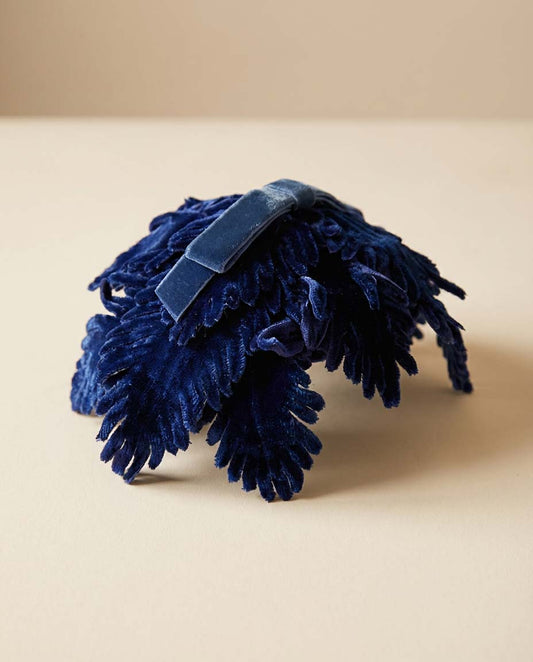 Vintage 1950s Royal Blue Velvet Leaf Hat – Sculptural Fascinator with Velvet Bow