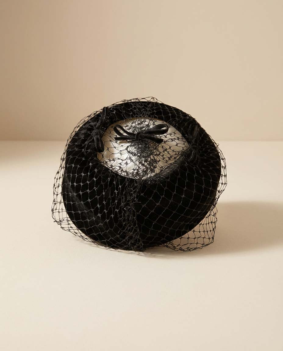 Vintage Black Velvet Pillbox Hat with Veil – Classic Mid-Century Cocktail Hat