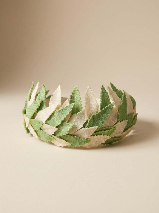 Vintage 1950s Leaf Crown Hat – Green &  Ivory Fabric Petal Halo Fascinator – Mid Century Botanical Headpiece – Garden Party Wedding Hat