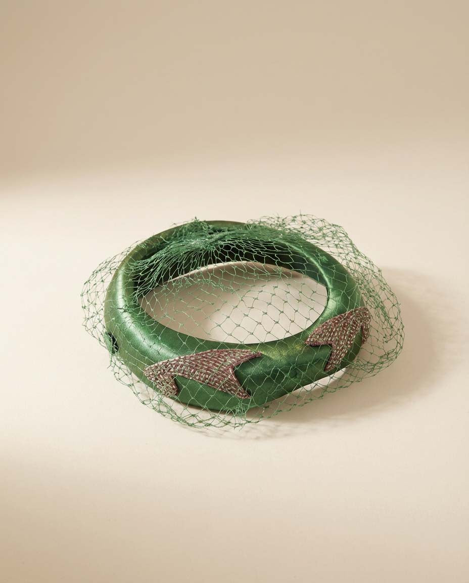 1950s Emerald Green Satin Cocktail Hat with Veil and Rhinestone Trim Vintage Mid-Century Halo Hat