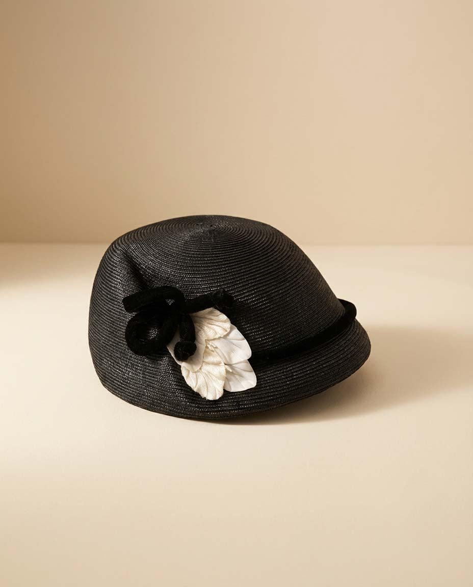 1960s Black Straw Cloche Hat – Sculptural Floral Trim Vintage Summer Hat