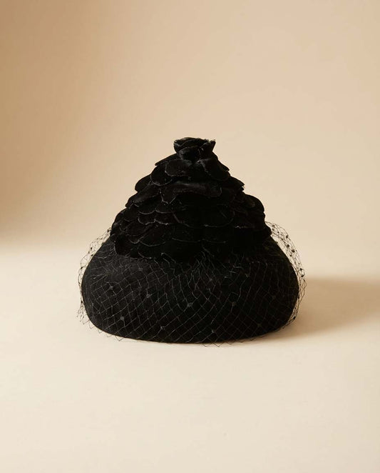 1940s–1950s Black Velvet Floral Cocktail Hat – Tower Shops Sculpted Petal Veil Hat Mid Century Elegant Headpiece