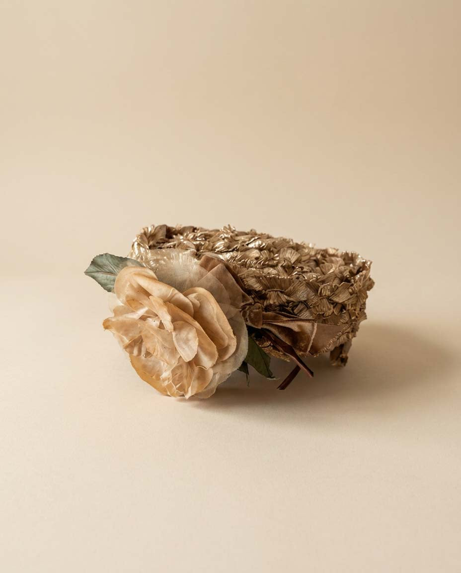 1950s Gold Raffia Cocktail Hat with Silk Floral Accent – Vintage Textured Tilt Hat – Mid Century Evening Headpiece
