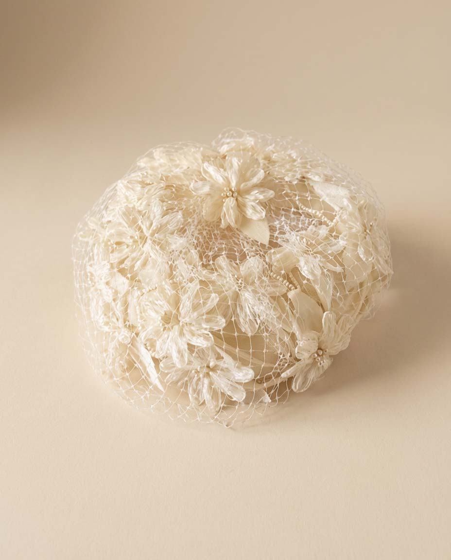 1950s Ivory Floral Lace Pillbox Hat Meiche Exclusive Bridal Hat Net Veil Flower Appliqué Vintage Wedding Headpiece