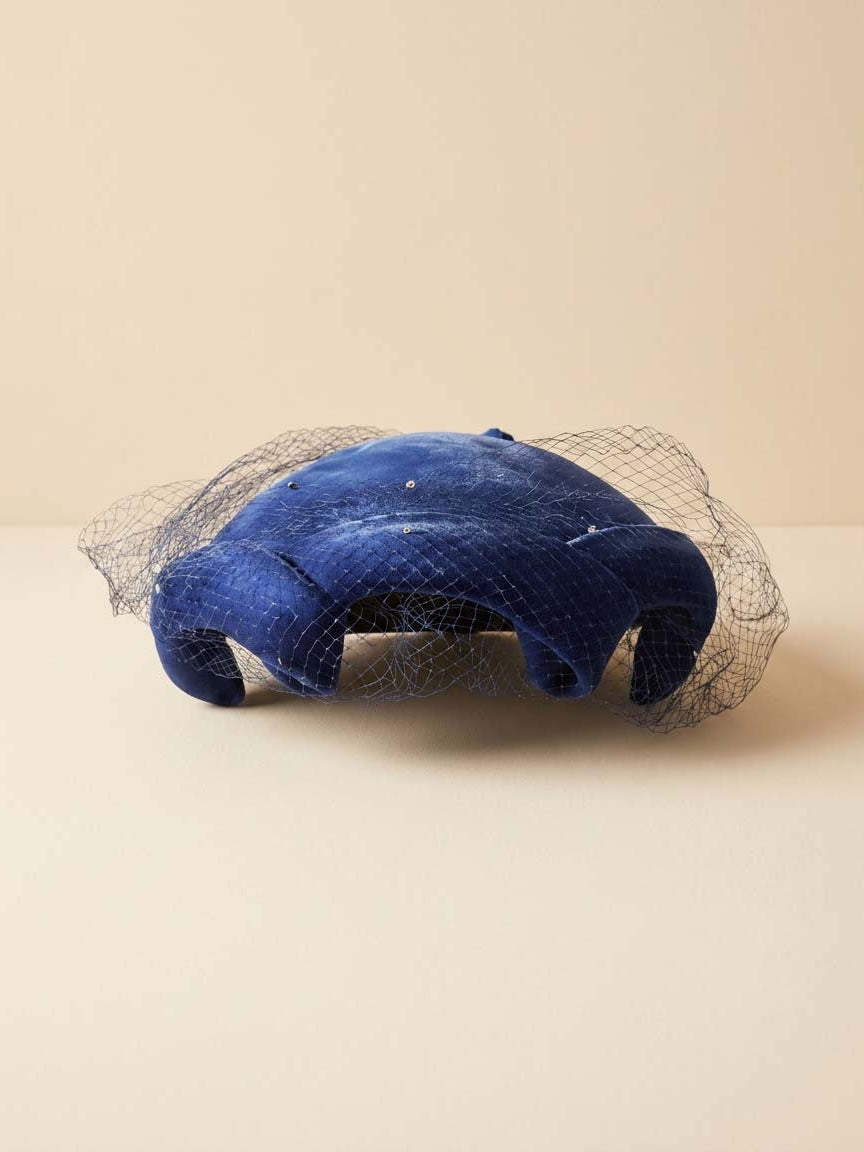 Vintage Amy New York Blue Velvet Halo Hat / Sculptural Veil Headpiece / 1950s Cocktail Hat