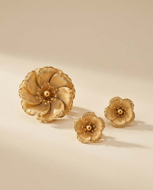 Vintage Gold Tone Flower Brooch and Earrings Set, Floral Jewelry Demi Parure, Mid Century Gold Blossom Pin, Statement Flower Jewelry Set