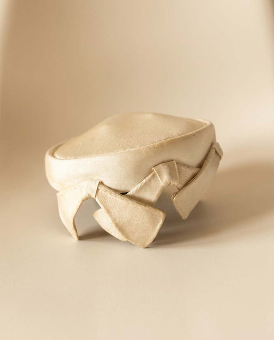 Vintage Ivory Silk Pillbox Hat | 1960s Dior Style Cocktail Hat | Sculptural Bow Fascinator | Elegant Bridal Millinery