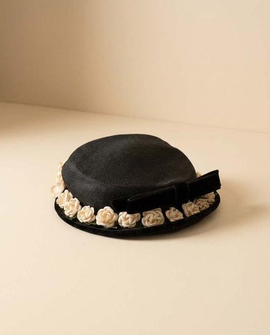 Vintage 1940s 1950s Black Floral Picture Hat | Cream Rose Trim Hat | Velvet Bow Cocktail Hat | Romantic Garden Party Hat | Church Wedding Hat