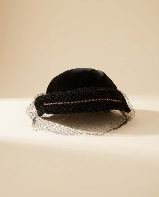 Vintage Black Velvet Birdcage Veil Hat, Cocktail Fascinator, 1950s Style Veiled Pillbox, Elegant Mourning Hat, Classic Evening Headpiece