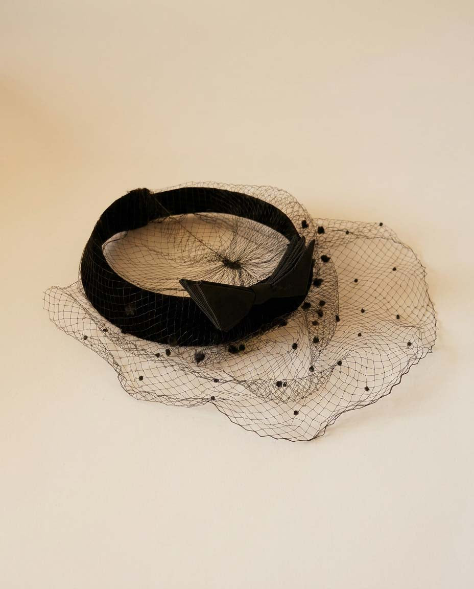 Vintage Black Velvet Veiled Halo Hat, Birdcage Veil Fascinator, Polka Dot Veil Headpiece, Cocktail Hat, Alternative Bridal Halo