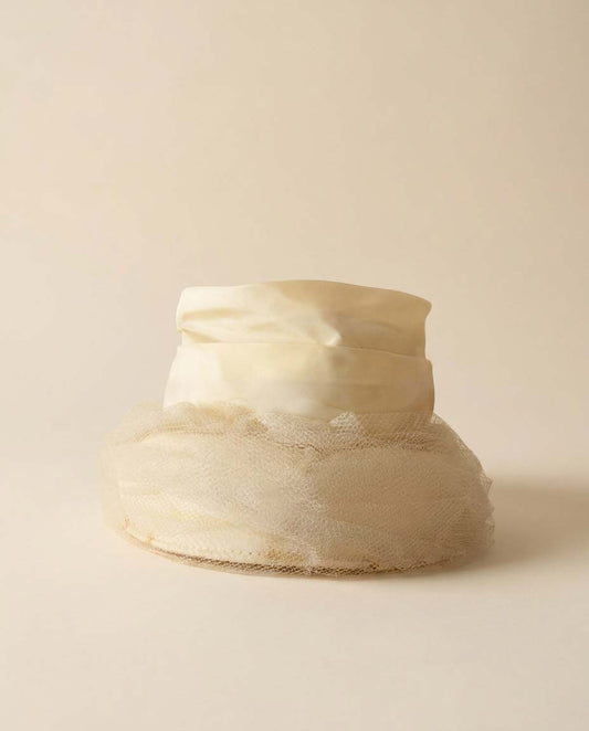 Vintage Ivory Tulle Hat | 1960s Bridal Pillbox Hat | Wedding Veil Hat | Jackie Kennedy Style Hat | Vintage Bride Fascinator | Cream Silk Millinery