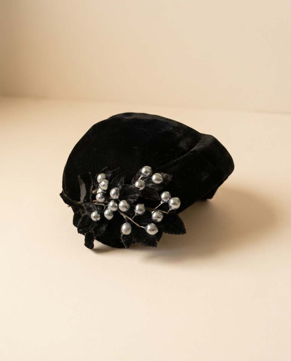 Vintage Black Velvet Pillbox Hat with Silver Berry Trim | 1950s Cocktail Hat | Elegant Evening Fascinator | Classic Mid Century Millinery