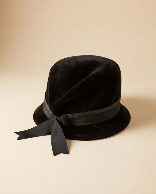 Vintage Black Velour Avant Guard Fedora Hat | Peachbloom Velour Hat | 1960s Black Felt Cocktail Hat | Minimalist Mod Millinery | Classic Church Hat