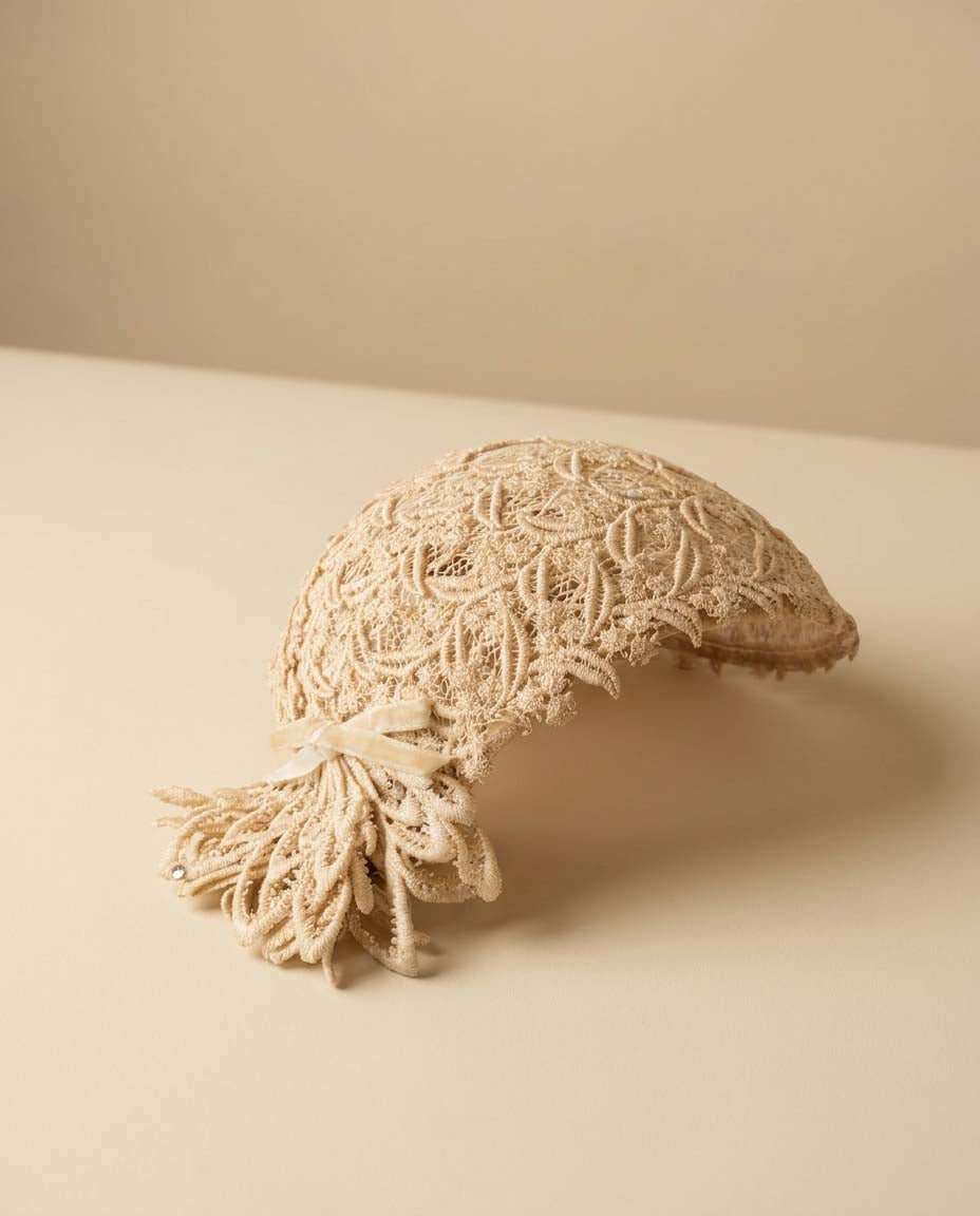 Vintage Lace Cocktail Hat | 1950s Ivory Lace Fascinator | Bridal Half Hat | Vintage Wedding Headpiece | Lace Juliet Cap