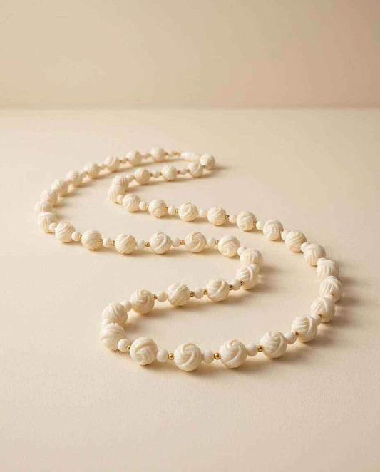 Vintage White Lucite Swirl Necklace Mid Century Beaded Necklace Ivory Retro Costume Jewelry