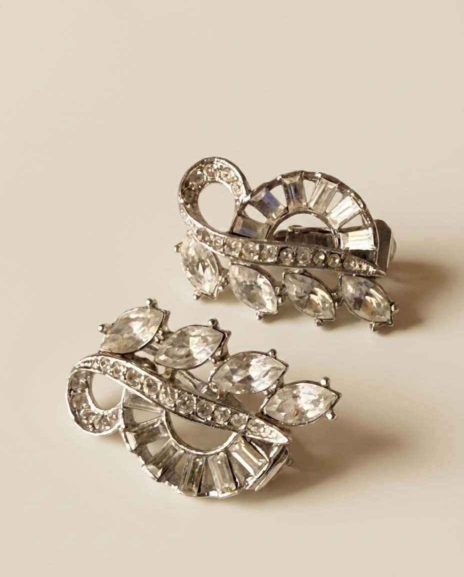 Vintage Lisner Rhinestone Clip On Earrings | Art Deco Revival Clear Crystal Earrings | Silver Tone Bridal Wedding Jewelry | Mid Century Costume Jewelry