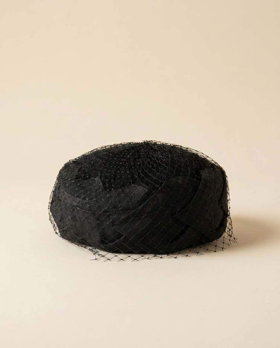 Vintage Black Veiled Pillbox Hat, Chantelle Hat, Mid Century Cocktail Hat, Women's Vintage Pillbox, Funeral Hat, Church Hat, Classic Millinery